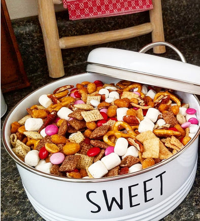 Sweet and Salty Recipe: Julie's Valentine Delight Mix